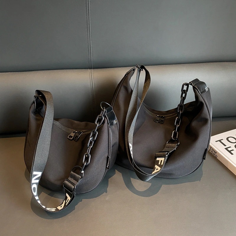 斜め掛けバッグ ショルダーバッグ ハンドバッグ トートバック ホーボーバッグ チェーンバッグ カジュアルバッグ レトロ リンジ 多機能 軽量 OL通勤 百掛け 日系 学生かばん シンプル ins 斜め掛けバッグ ショルダーバッグ ハンドバッグ トートバック ホーボーバッグ チェーンバッグ カジュアルバッグ レトロ リンジ 多機能 軽量 OL通勤 百掛け 日系 学生かばん シンプル ins