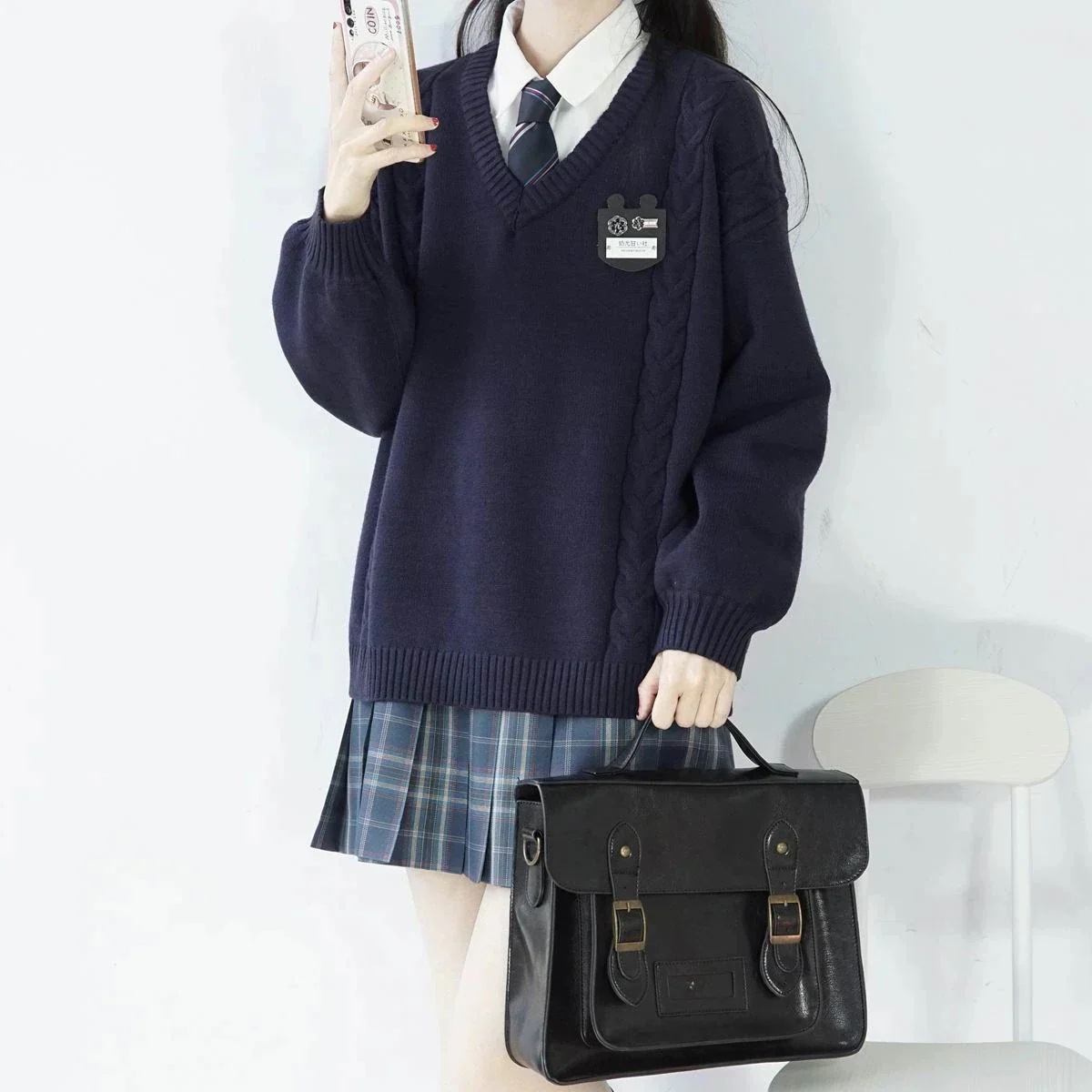 新入庫 ライン入り ケーブル Vネック ニットセーター ホワイト スクール 制服 セーター 学生服