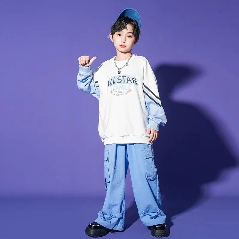 子供の街のダンスのスーツは練習します 子供の街のダンスのスーツは練習します