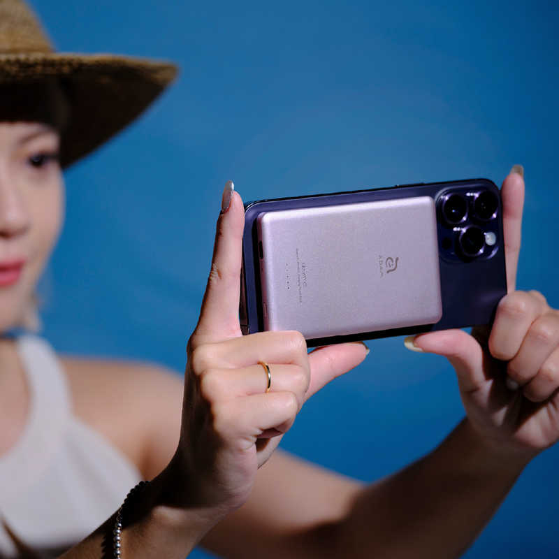 ADAMELEMENTS GRAVITY C5 Magsafe対応ワイヤレス充電 5000mAh 超薄型 モバイルバッテリー ピンク APBADGVC5PK ADAMELEMENTS GRAVITY C5 Magsafe対応ワイヤレス充電 5000mAh 超薄型 モバイルバッテリー ピンク APBADGVC5PK