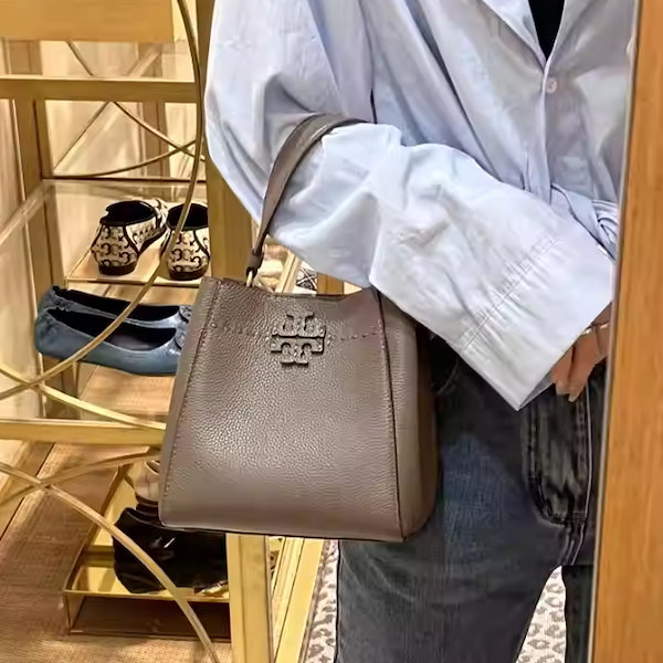 Qoo10] TORY BURCH マックグロー スモール バケットバッグ