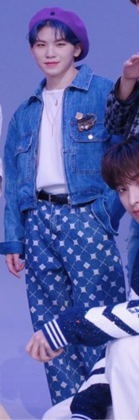 Qoo10] UNALLOYED UNA BTSジミンSEVENTEENウ