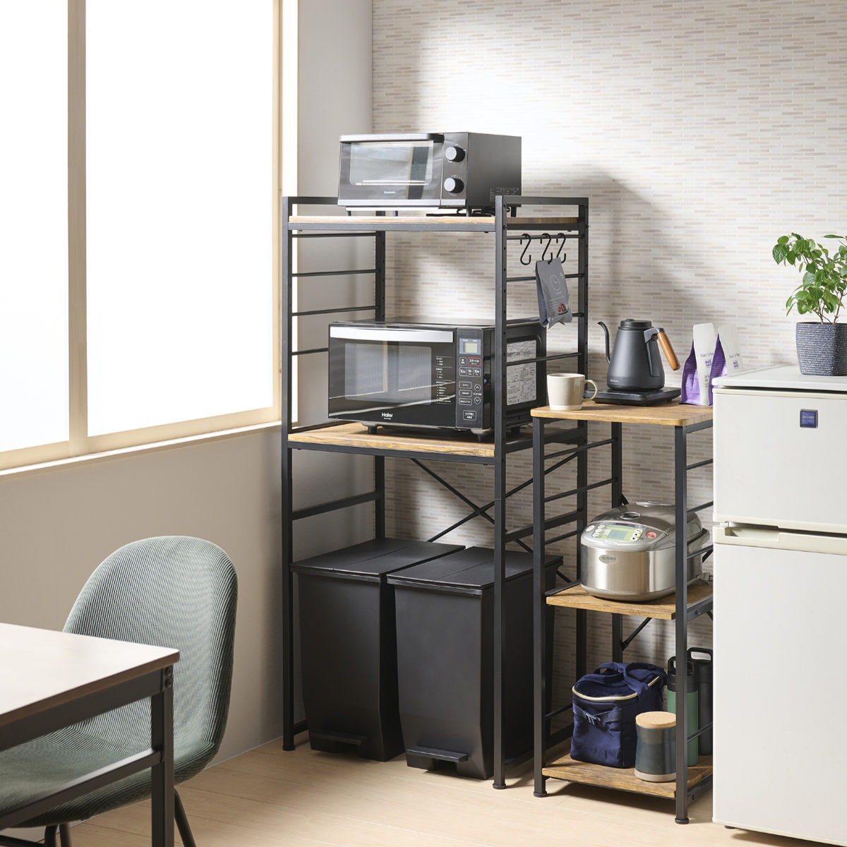 ゴミ箱上 レンジラック 幅64cm 可動棚 フック付 Like Vintage キッチンラック 電子レンジ ゴミ箱 収納 キッチン横 レンジボード 家電収納 ラック 棚 省スペース ごみ箱上