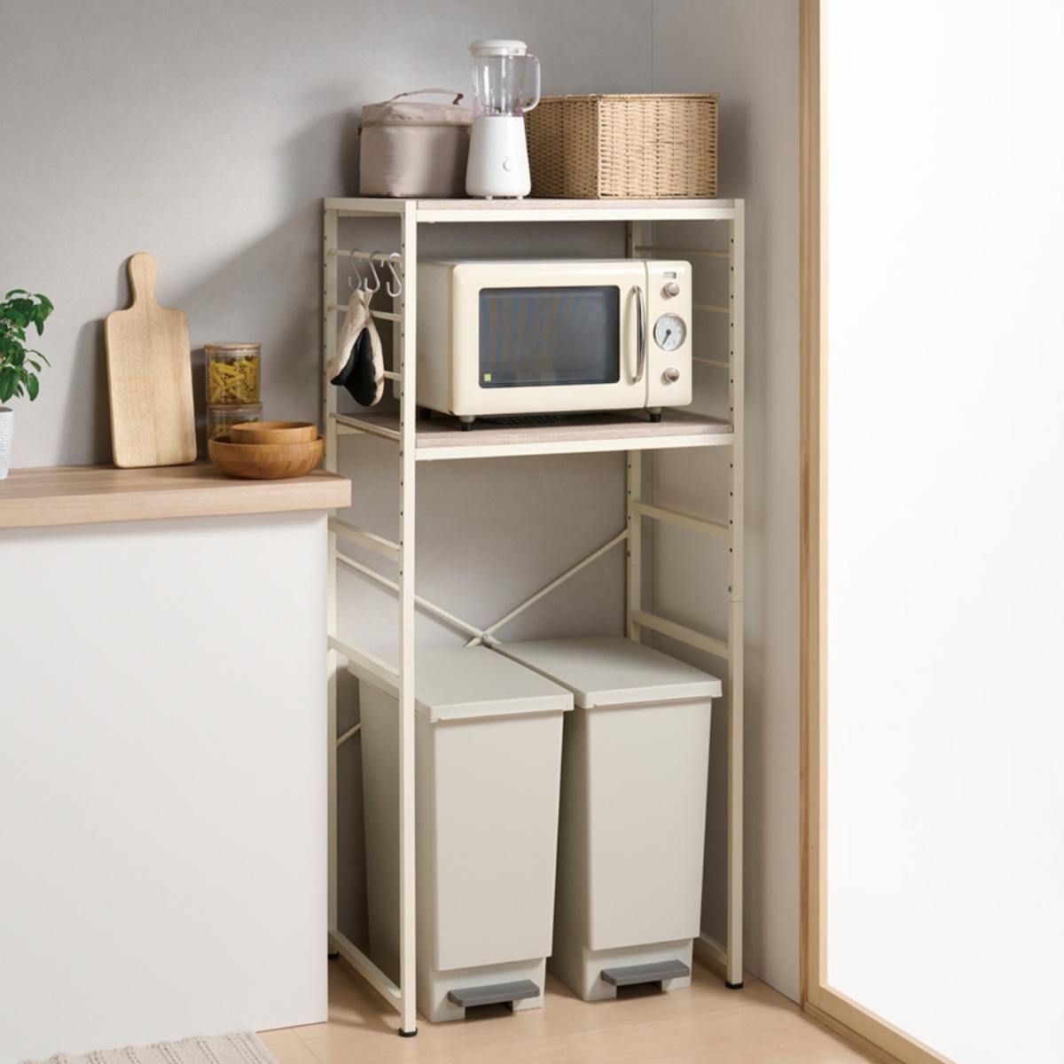 ゴミ箱上 レンジラック 幅64cm 可動棚 フック付 Like Vintage キッチンラック 電子レンジ ゴミ箱 収納 キッチン横 レンジボード 家電収納 ラック 棚 省スペース ごみ箱上