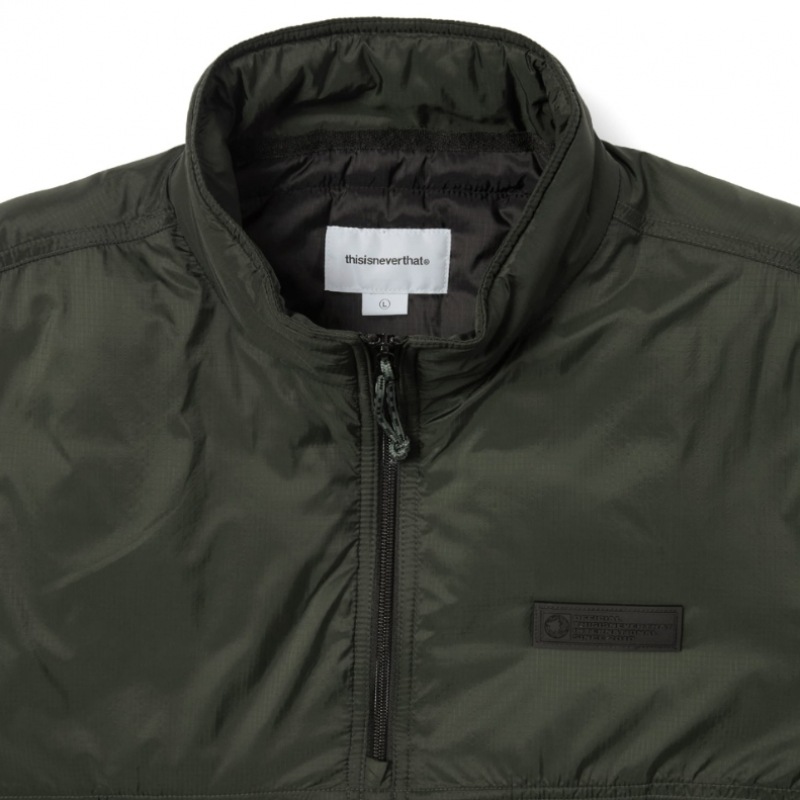 ディス・イズ・ネヴァー・ザットのナイロンプルオーバーグリーン ディス・イズ・ネヴァー・ザットのナイロンプルオーバーグリーン