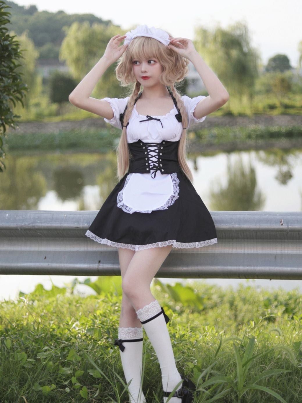 新しいフレンチメイド衣装かわいいメイド衣装ロリータ二次元セクシースーツロールプレイ