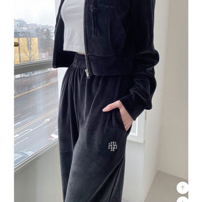 [100%KR- Genuine】[MUAHMUAH][SET] Velvet Training Hoodie Up Pants Set Up