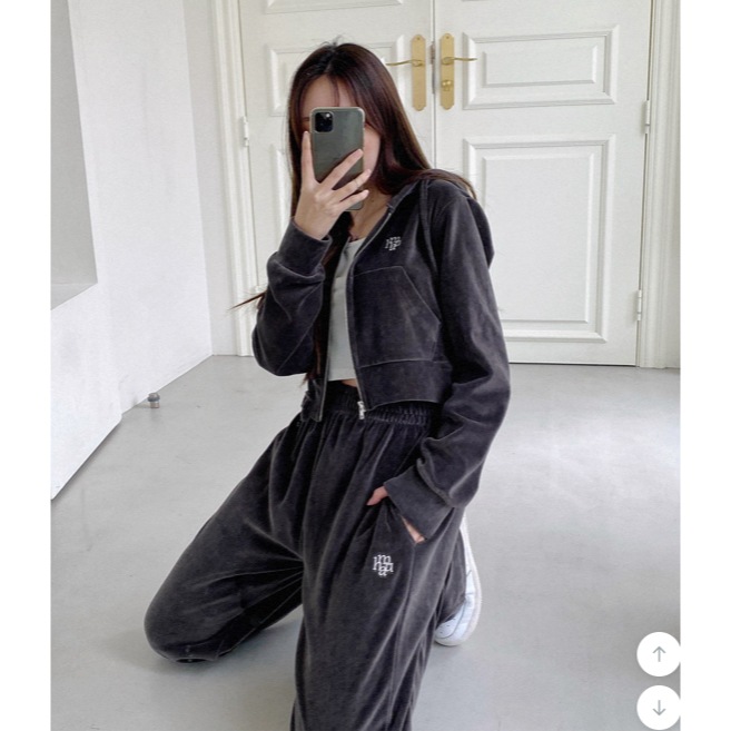 [100%KR- Genuine】[MUAHMUAH][SET] Velvet Training Hoodie Up Pants Set Up