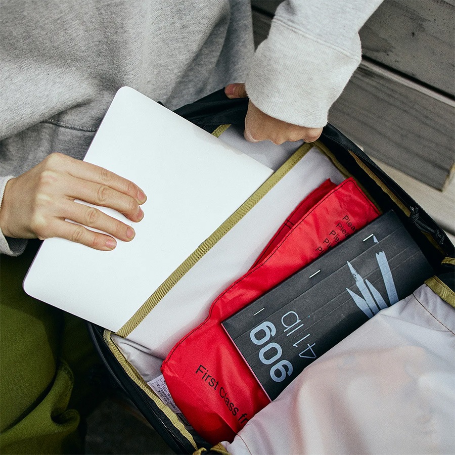 Coleman walker15 15L リュック デイパック バックパック 撥水 旅行 部活 習い事 通勤 通学 学生 人気 Coleman walker15 15L リュック デイパック バックパック 撥水 旅行 部活 習い事 通勤 通学 学生 人気