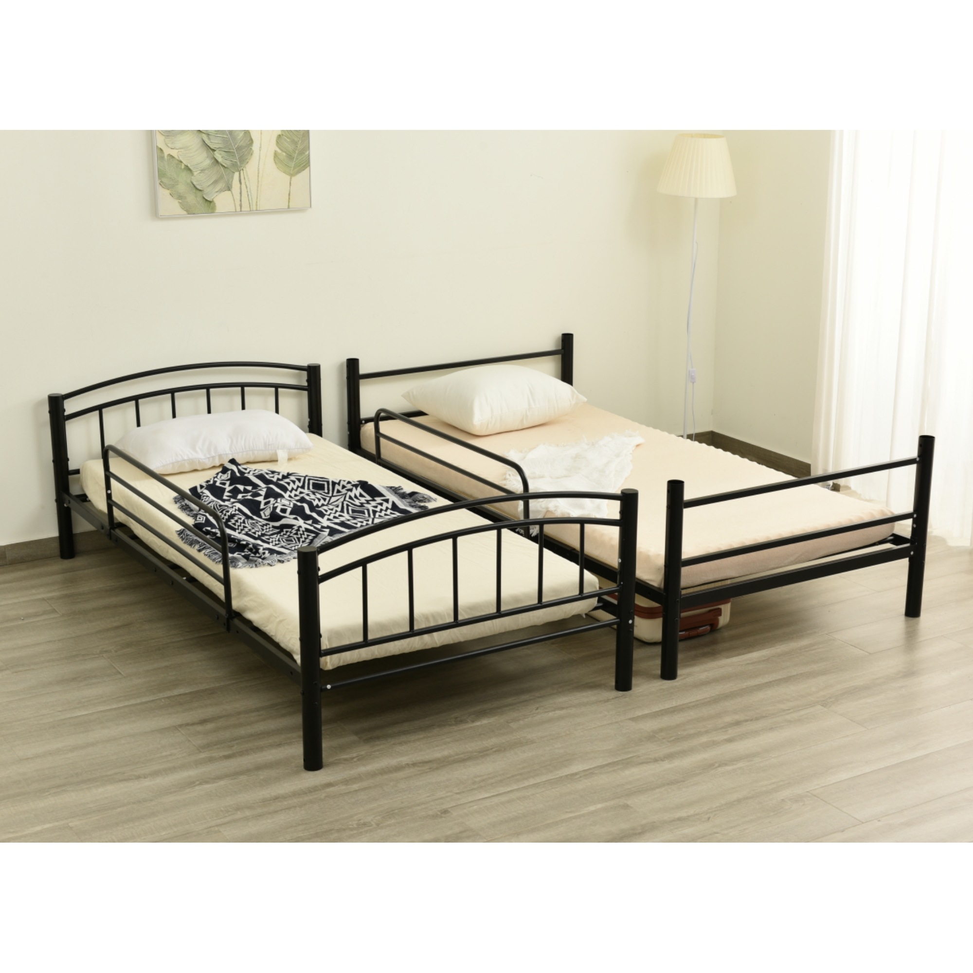 【国内出荷】【新作】【ブラック】三段ベッドチール 耐震 ベッド シングル 分離可能 パイプベッド パイプ 金属製 頑丈 垂直はしご 業務用 社員寮 学生寮