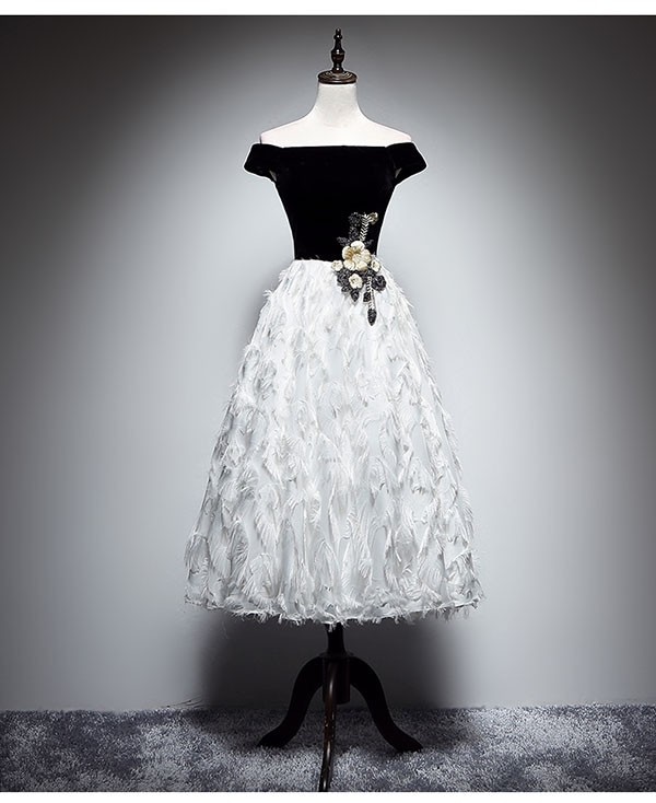 ドレス ミモレ丈 大人 ピアノ 発表会 ドレス 演奏会 ミディアムドレス 袖あり オフショルダー ベロア コサージュ 羽 上品 パーディードレス Aライン フォーマル 小さいサイズ ファスナー 可愛い