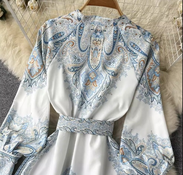 レディース ワンピース ドレス ロング 長袖 ボリューム袖 ランタンスリーブ フレア Aライン 裾ワイド ベルト ウエストマーク ハイウエスト 異国風 ボタン 大人可愛い きれいめ 上品 おしゃれ