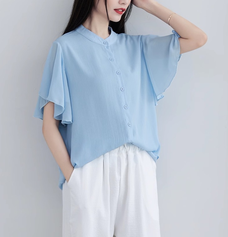 トップス ブラウス ミディアム丈 袖あり 半袖 ホルンスリーブ 萌袖 襟なし スタンドカラー シフォン 前開き かわいい 大人可愛い きれいめ シンプル 上品 おしゃれ お洒落 アジアン エスニック トップス ブラウス ミディアム丈 袖あり 半袖 ホルンスリーブ 萌袖 襟なし スタンドカラー シフォン 前開き かわいい 大人可愛い きれいめ シンプル 上品 おしゃれ お洒落 アジアン エスニック