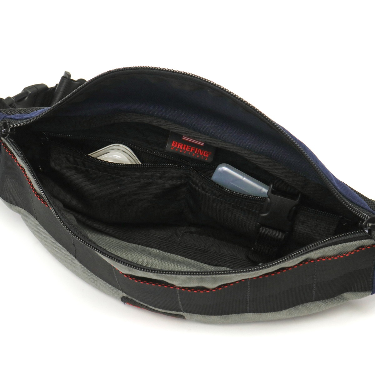 日本正規品 ボディバッグ MADE IN USA COLLECTION TRIPOD MULTI COLOR ショルダー ウエスト 斜めがけ ナイロン 25周年 限定 メンズ BRA231L53 日本正規品 ボディバッグ MADE IN USA COLLECTION TRIPOD MULTI COLOR ショルダー ウエスト 斜めがけ ナイロン 25周年 限定 メンズ BRA231L53