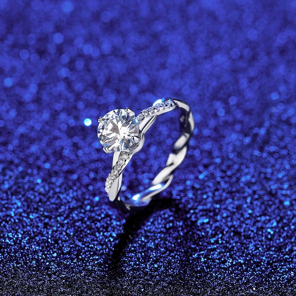 【即納】リング モアサナイト ホワイト シルバー925 シルバー ラウンド 1ct 4本爪 上品 エレガント おしゃれ きれいめ ハーフエタニティ msr026