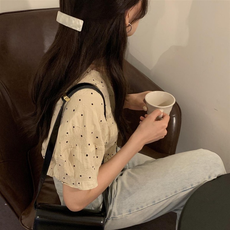 ブラウス トップス ドットパフブラウス レディース シフォンブラウス シャツ ドット柄 パフスリーブ 半袖 ラウンドネック ベージュ オフィス オシャレ シアー シンプル きちんと感 可愛い キレイめ