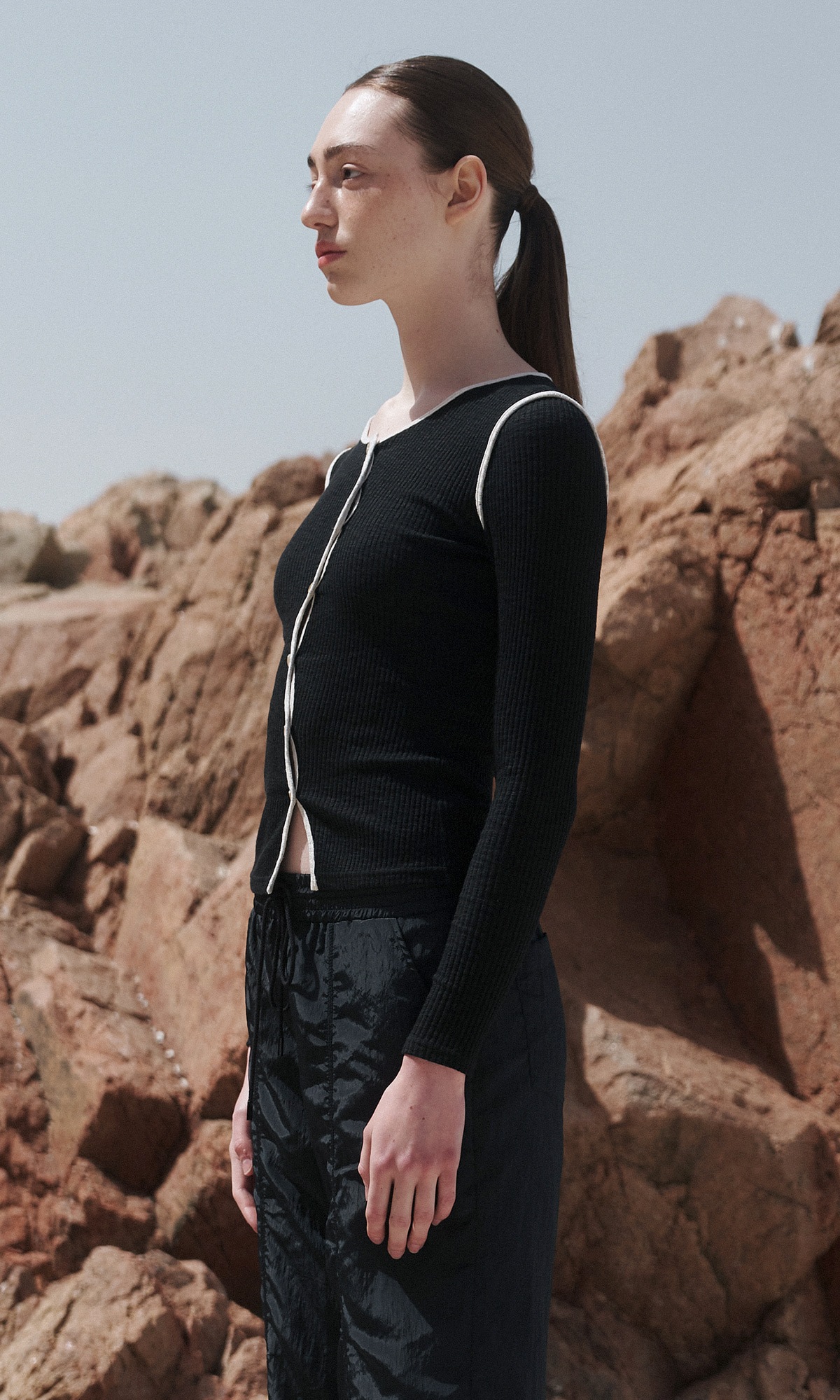 【J.CHUNG】 SYDNEY CARDIGAN : BLACK 【J.CHUNG】 SYDNEY CARDIGAN : BLACK