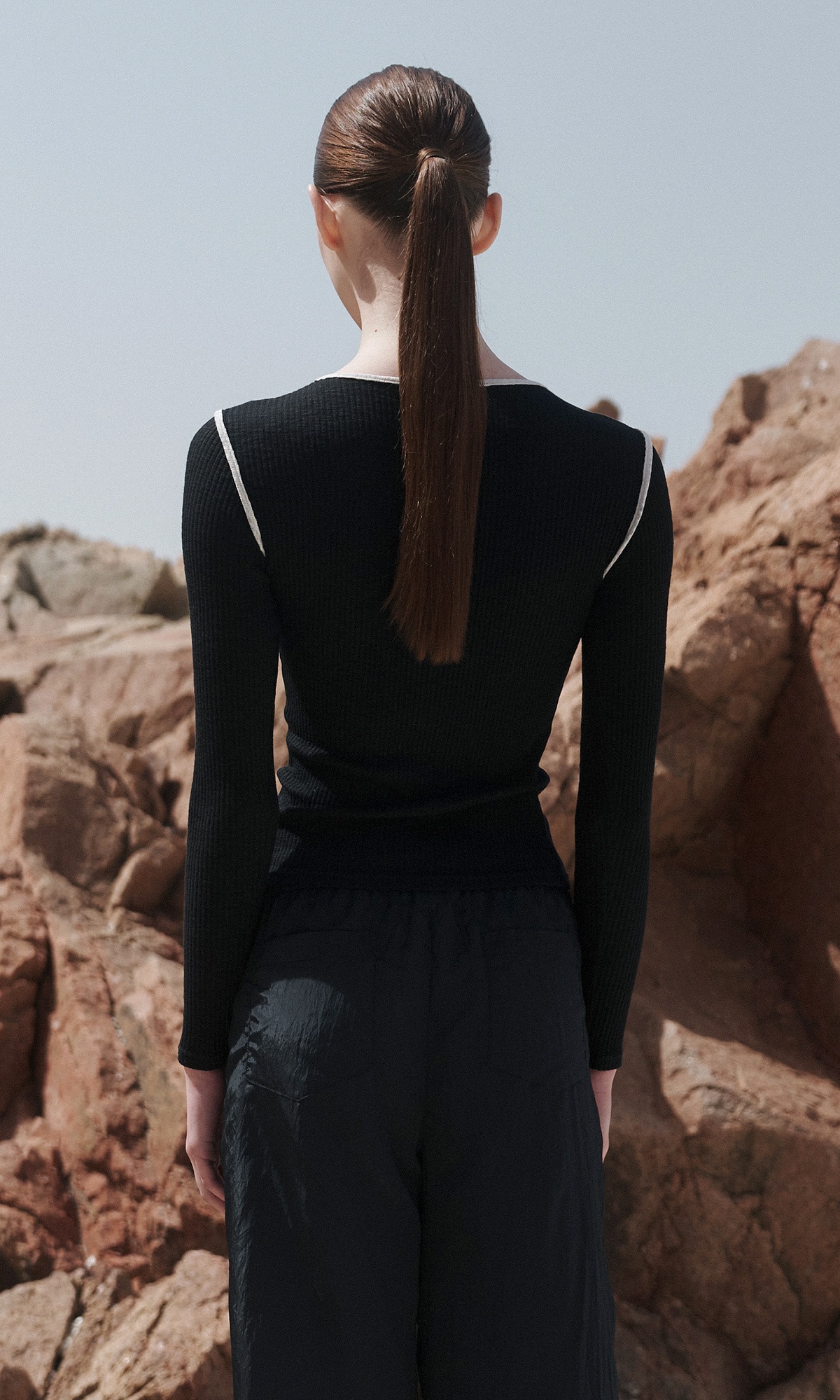 【J.CHUNG】 SYDNEY CARDIGAN : BLACK 【J.CHUNG】 SYDNEY CARDIGAN : BLACK