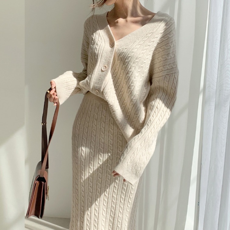 セットアップ ２点セット ロング丈 スカート ニット 長袖 Vネック 上下セット かわいい 大人可愛い きれいめ シンプル 大人 上品 おしゃれ 大人可愛い 大人女子 こなれ感 セクシー