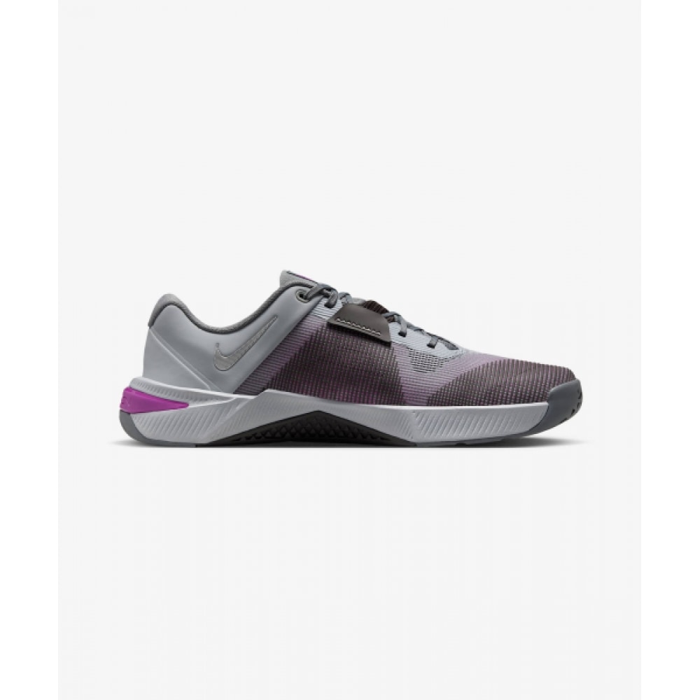 ナイキメトコン 10 M-ウルフグレー:ミディアムアッシュ:ビビッドパープル:メタリックシルバー/ HJ1875-003