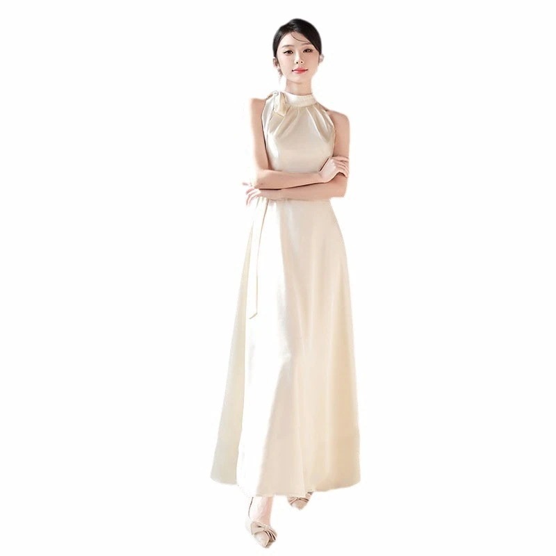 今年人気のドレスシャンパンサテンの新しいシンプルなガウン成人式 演奏会 発表会 卒業式 結婚式 今年人気のドレスシャンパンサテンの新しいシンプルなガウン成人式 演奏会 発表会 卒業式 結婚式