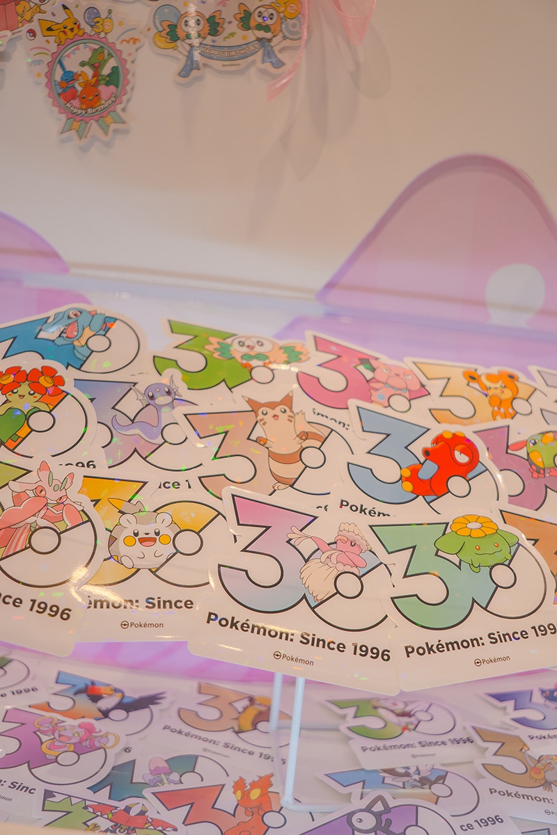 Qoo10] 韓国限定 ポケモン 30周年 ランダムス