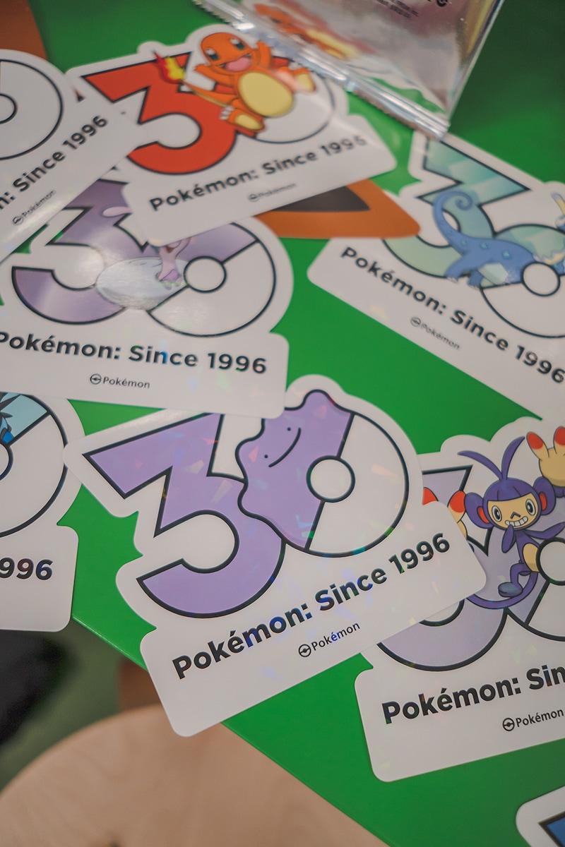 Qoo10] 韓国限定 ポケモン 30周年 ランダムス