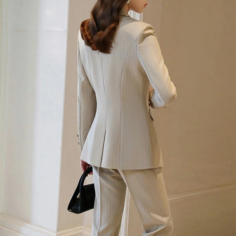 全4色 スーツ レディース パンツスーツ ネイビー ベージュ 黒 ストライプ オシャレ 大きいサイズ スーツ 2点セット ブラウン カジュアルスーツ 通勤 OL オフィススーツ ブラック フォーマル 全4色 スーツ レディース パンツスーツ ネイビー ベージュ 黒 ストライプ オシャレ 大きいサイズ スーツ 2点セット ブラウン カジュアルスーツ 通勤 OL オフィススーツ ブラック フォーマル