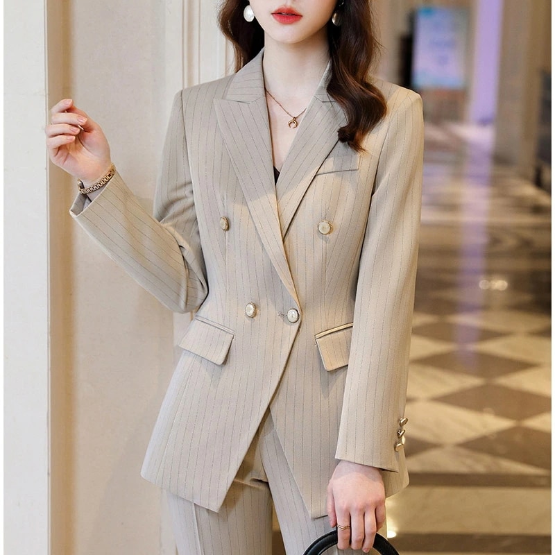 全4色 スーツ レディース パンツスーツ ネイビー ベージュ 黒 ストライプ オシャレ 大きいサイズ スーツ 2点セット ブラウン カジュアルスーツ 通勤 OL オフィススーツ ブラック フォーマル 全4色 スーツ レディース パンツスーツ ネイビー ベージュ 黒 ストライプ オシャレ 大きいサイズ スーツ 2点セット ブラウン カジュアルスーツ 通勤 OL オフィススーツ ブラック フォーマル