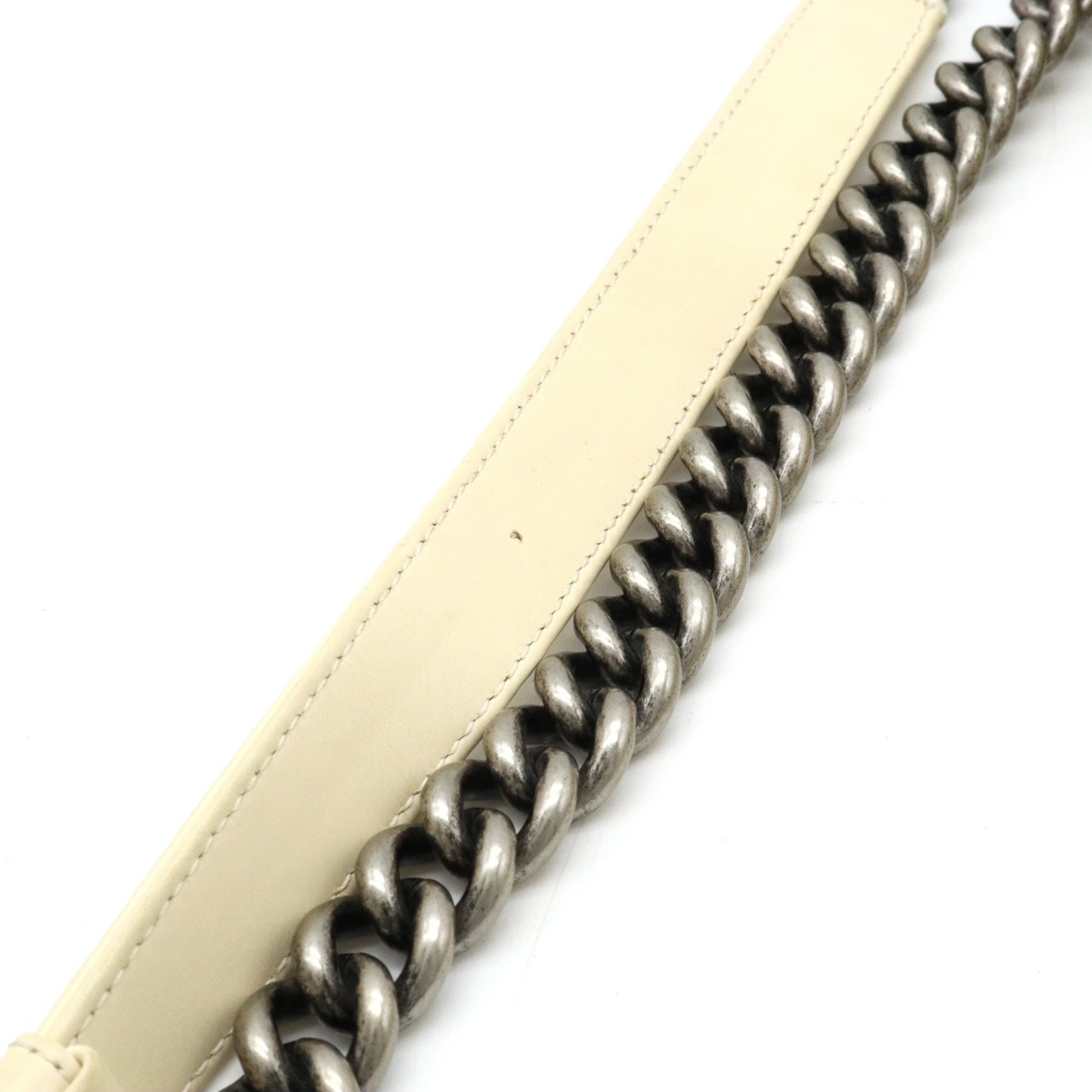 ボーイシャネル ココマーク ショルダーバッグ チェーンショルダー 斜め掛け レザー アイボリー