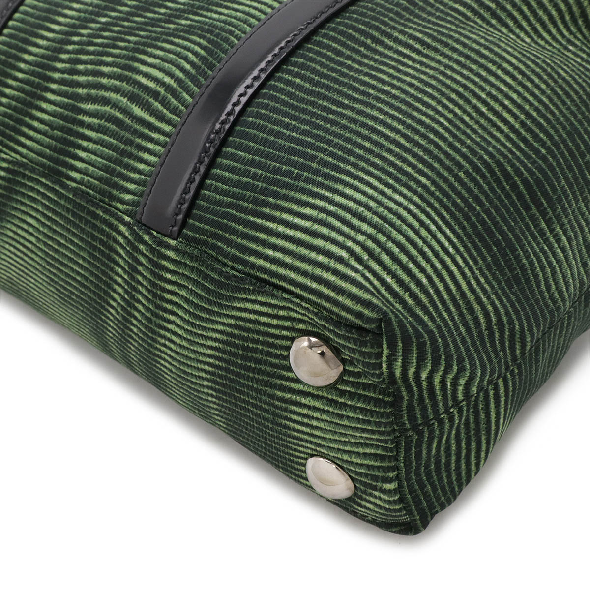 ハンドバッグ ミニバッグ 2WAY ショルダーバッグ ナイロン レザー BOTTIGLIA グリーン シルバー金具 国内アウトレット購入品 BN105 ハンドバッグ ミニバッグ 2WAY ショルダーバッグ ナイロン レザー BOTTIGLIA グリーン シルバー金具 国内アウトレット購入品 BN105