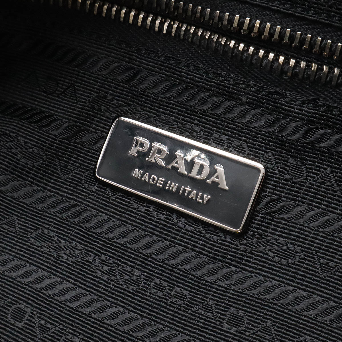 ハンドバッグ ミニバッグ 2WAY ショルダーバッグ ナイロン レザー BOTTIGLIA グリーン シルバー金具 国内アウトレット購入品 BN105 ハンドバッグ ミニバッグ 2WAY ショルダーバッグ ナイロン レザー BOTTIGLIA グリーン シルバー金具 国内アウトレット購入品 BN105