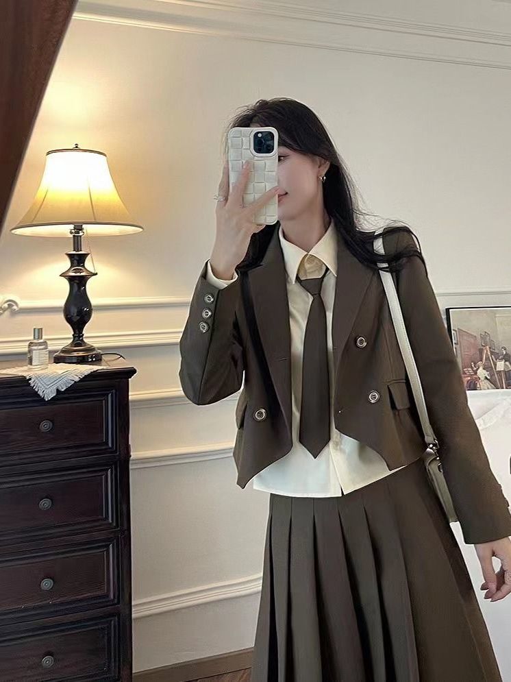 涼しく楽ちんセットアップ制服秋韓国お姉さん風 シャツ 小さいスーツ 3枚スーツ スカート 女性韓国ファッション 通勤