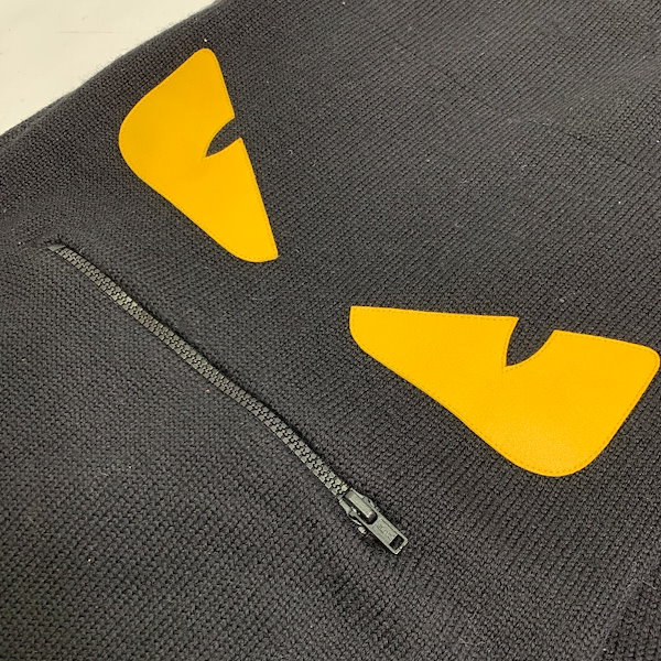 Qoo10] FENDI マフラー FXS124 モンスター バグ
