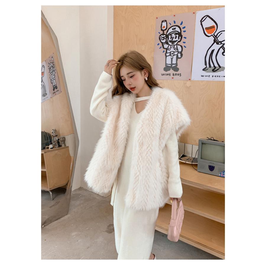 フェイクファー ボリューム感 ノーカラー ふわふわ 体型カバー ジレ レディース もこもこ ベスト 防寒 アウター 羽織り ファー ベスト ゆったり トップス