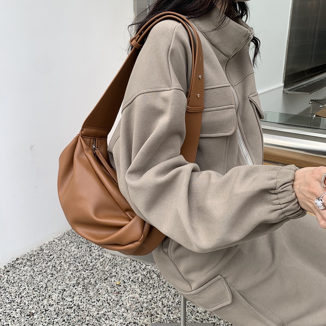 ショルダーバッグ 大容量トートバッグ ファッション 無地 かたかた掛け トートバッグ 手提げバッグ スマホポーチ ショルダーバッグ 大容量トートバッグ ファッション 無地 かたかた掛け トートバッグ 手提げバッグ スマホポーチ