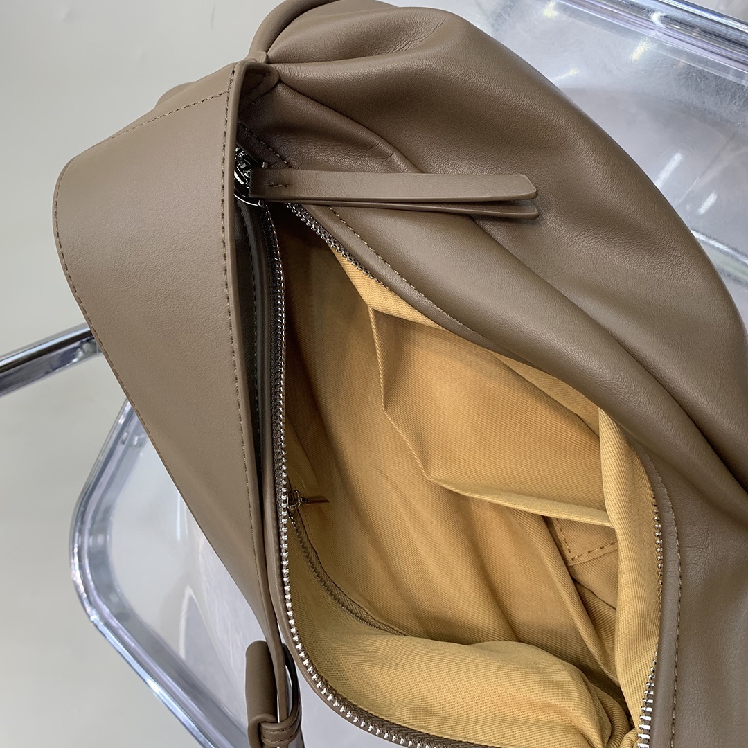 ショルダーバッグ 大容量トートバッグ ファッション 無地 かたかた掛け トートバッグ 手提げバッグ スマホポーチ ショルダーバッグ 大容量トートバッグ ファッション 無地 かたかた掛け トートバッグ 手提げバッグ スマホポーチ