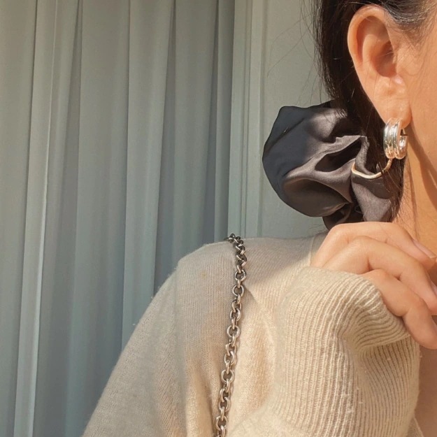 [just LoveR.] BTS ジミン 着用 Isabelle Hoop Earrings