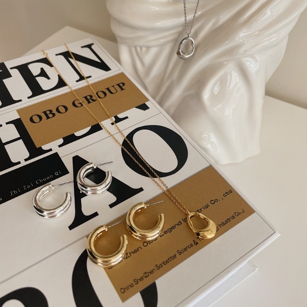 [just LoveR.] BTS ジミン 着用 Isabelle Hoop Earrings