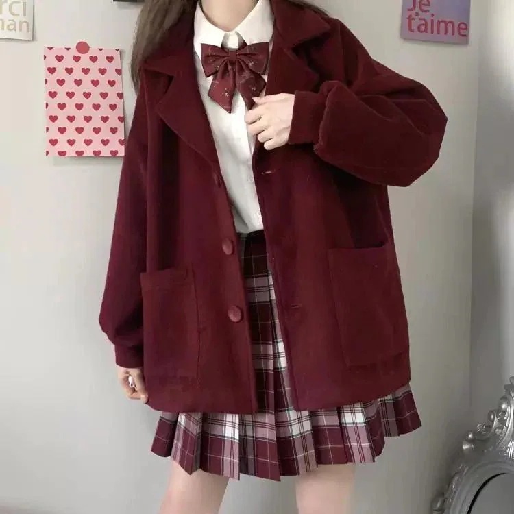 ジャケット 冬アウター 韓国 小さな短い大学風のウールのコートは秋と冬の女性の黒と赤のウールのコートjkの制服学生を厚くしました ジャケット 冬アウター 韓国 小さな短い大学風のウールのコートは秋と冬の女性の黒と赤のウールのコートjkの制服学生を厚くしました