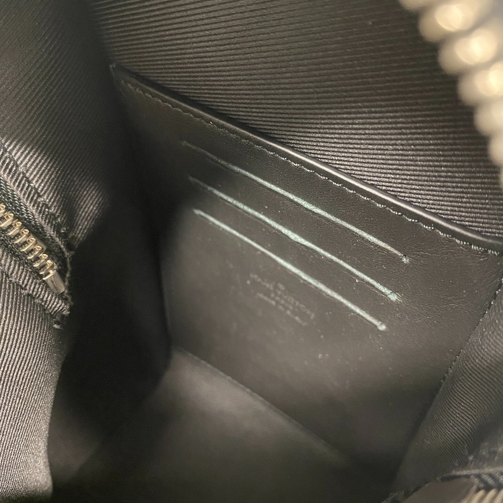 M57292 ヴァヴァンNV トリヨンシャドウ トリヨン セカンドバッグ ブラック メンズ ブランド