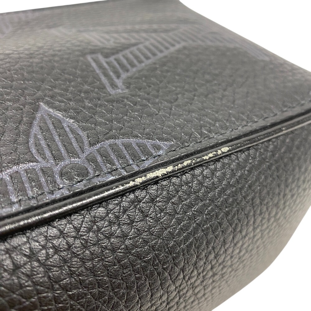 M57292 ヴァヴァンNV トリヨンシャドウ トリヨン セカンドバッグ ブラック メンズ ブランド