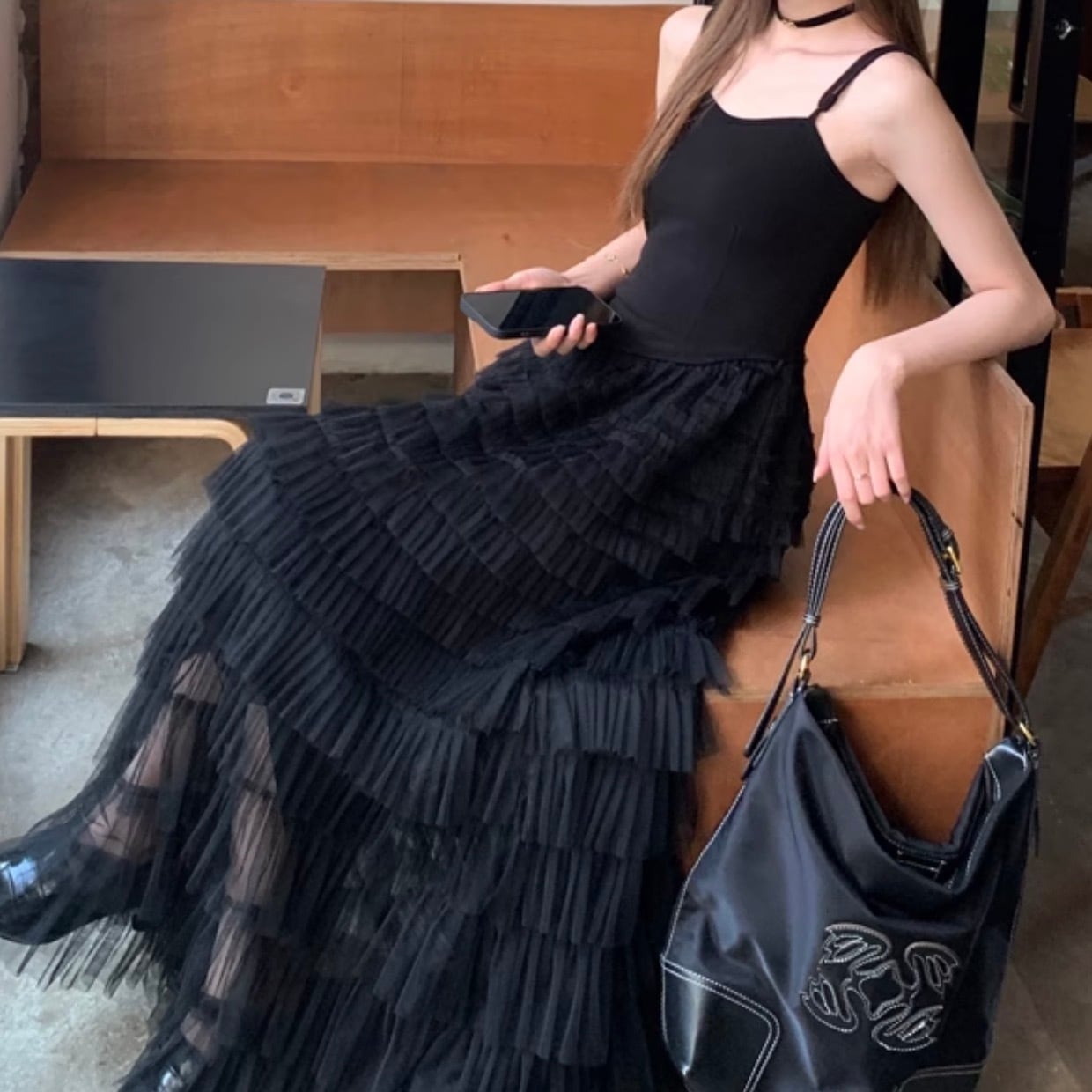 レディース ワンピース デート ティアードワンピース ワンピドレス キャミソールワンピース マキシ マキシ丈 袖なし ノースリーブ スクエアネック 襟なし セミフレア 切り替えデザイン 前開き レディース ワンピース デート ティアードワンピース ワンピドレス キャミソールワンピース マキシ マキシ丈 袖なし ノースリーブ スクエアネック 襟なし セミフレア 切り替えデザイン 前開き