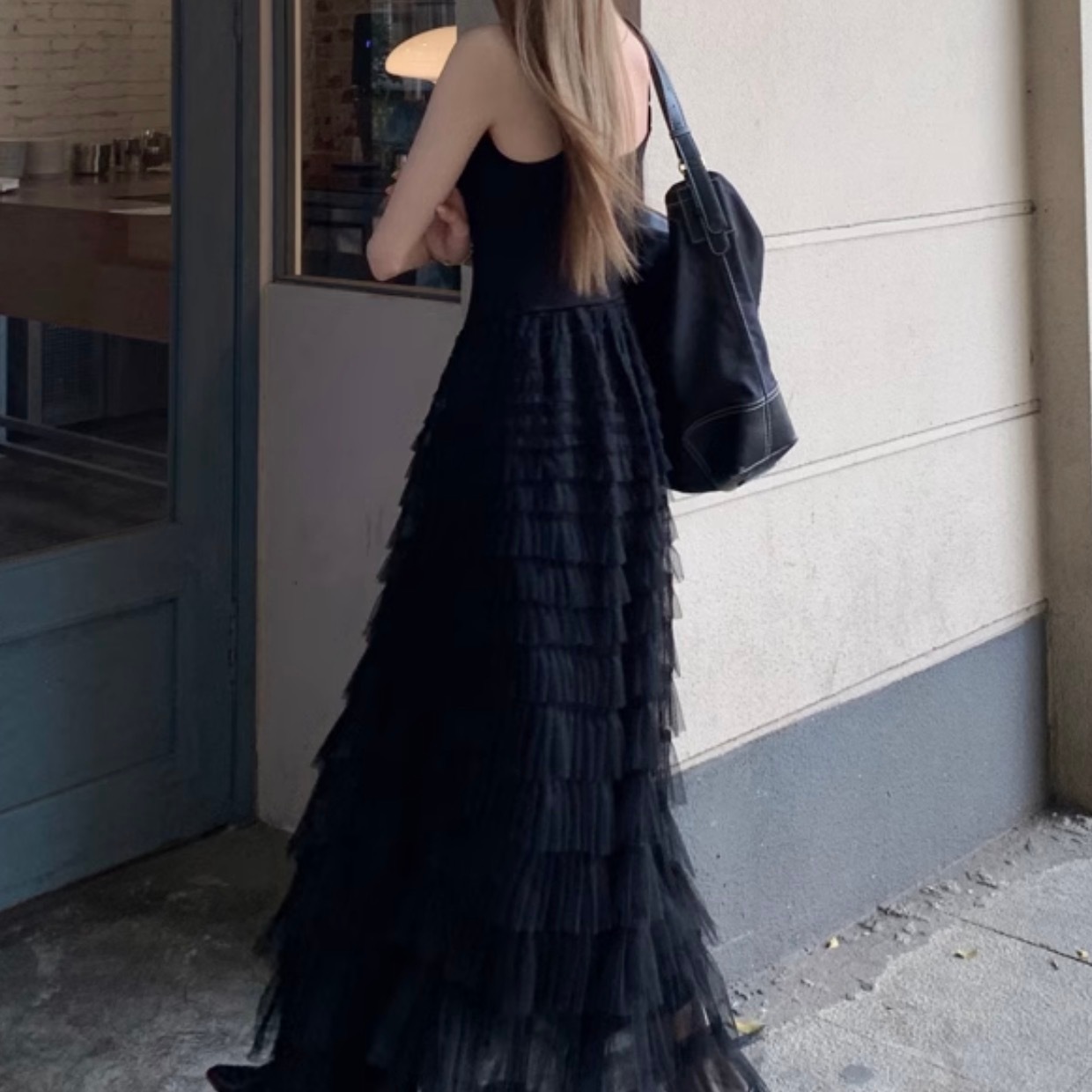 レディース ワンピース デート ティアードワンピース ワンピドレス キャミソールワンピース マキシ マキシ丈 袖なし ノースリーブ スクエアネック 襟なし セミフレア 切り替えデザイン 前開き レディース ワンピース デート ティアードワンピース ワンピドレス キャミソールワンピース マキシ マキシ丈 袖なし ノースリーブ スクエアネック 襟なし セミフレア 切り替えデザイン 前開き