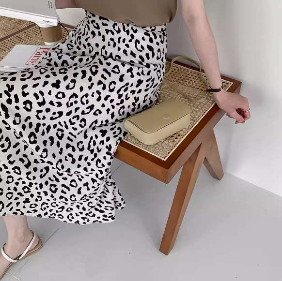 レディース スカート ミモレ ロング Aライン シフォン ハイウエスト ウエストゴム かわいい 大人可愛い きれいめ カジュアル 上品 おしゃれ かっこいい こなれ感 クール エレガント キュート