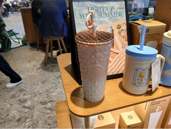 [韓国正規品]SS サンセット サマー ダイオン コールドカップ 591ml/韓国夏の人気スターバックスタンブラー