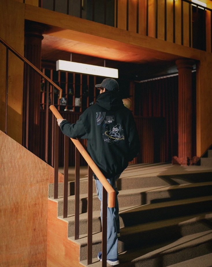 【WV PROJECT】23FW★ Wonder Universe Hoodie WV PROJECT] Wonder Universe Hoodie パーカー
