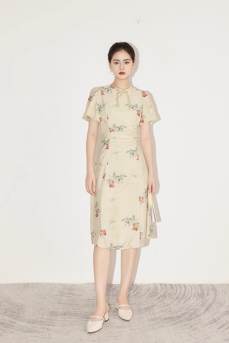 スカート ドレス パフスリーブ デザインセンス ニッチ ウエスト バックル 花柄 スカート 女性 個性的 ワンピース 膝丈 ひざ丈 膝下 袖あり 半袖 パフスリーブ 襟なし 大人可愛い カジュアル スカート ドレス パフスリーブ デザインセンス ニッチ ウエスト バックル 花柄 スカート 女性 個性的 ワンピース 膝丈 ひざ丈 膝下 袖あり 半袖 パフスリーブ 襟なし 大人可愛い カジュアル