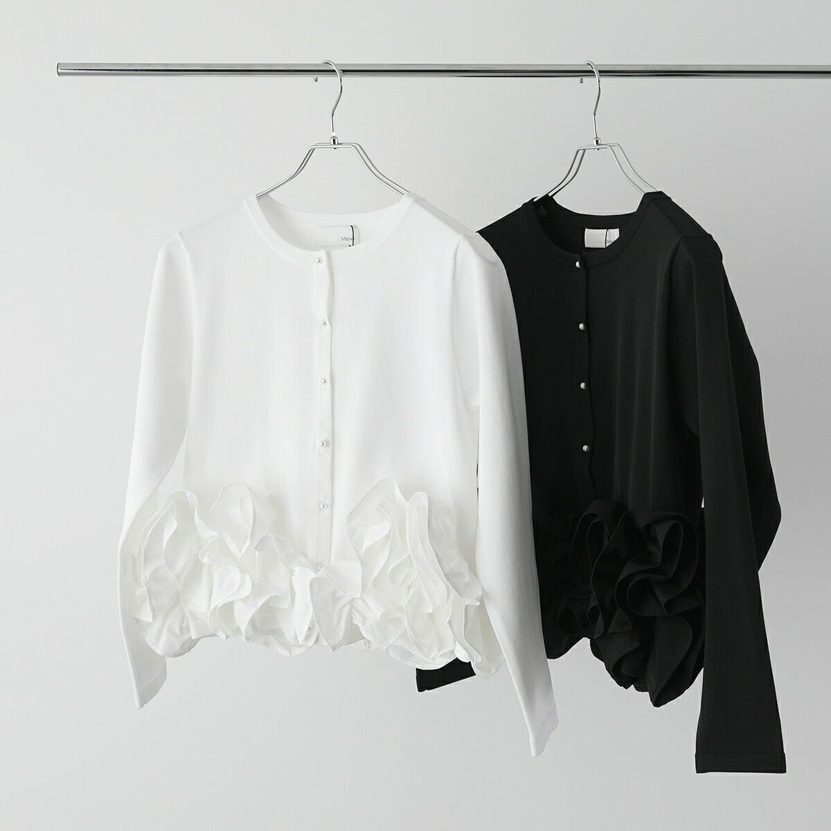 Mewl ミュール カーディガン M252-95200 レディース フリル ニット パールボタン 長袖 カラー2色 Mewl ミュール カーディガン M252-95200 レディース フリル ニット パールボタン 長袖 カラー2色