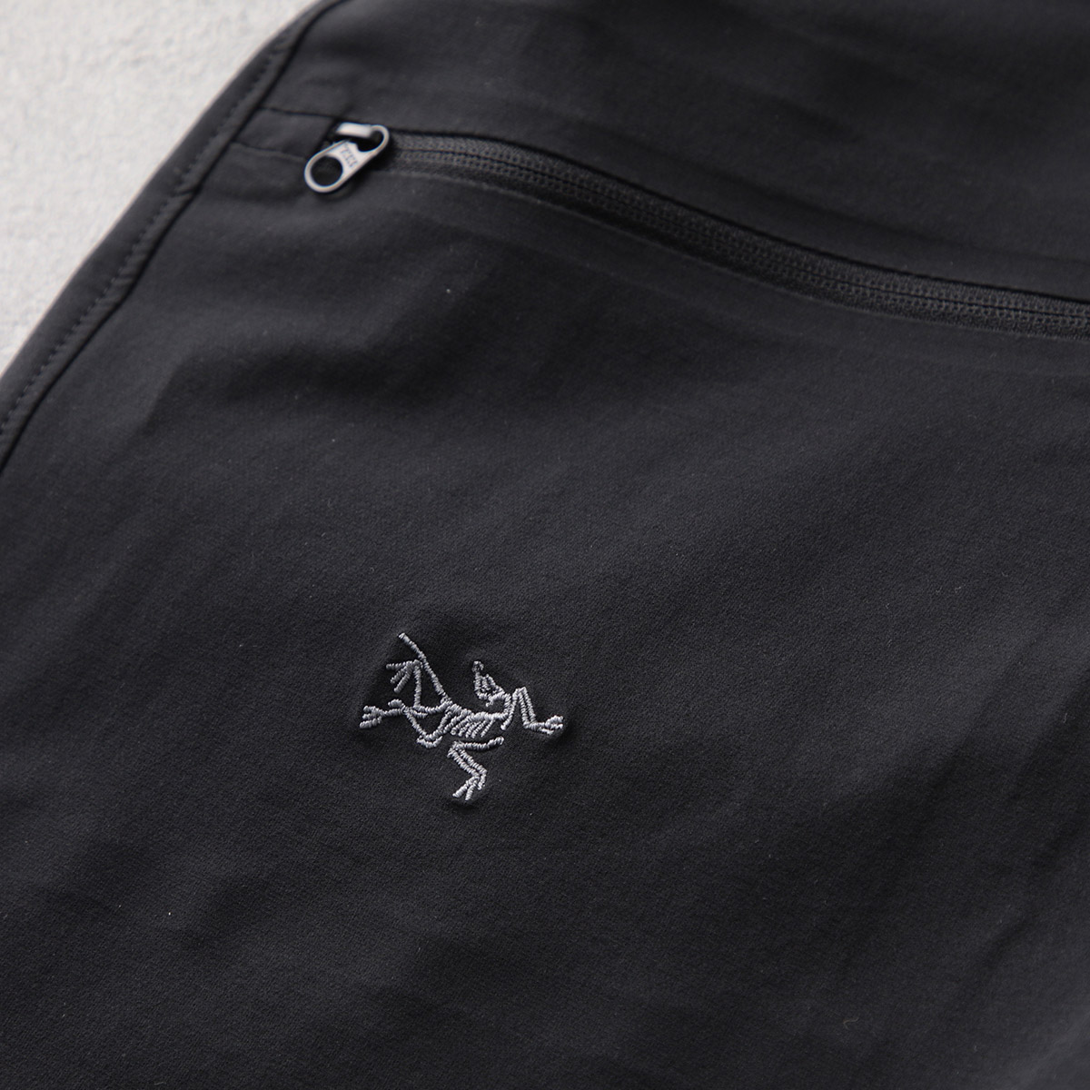 ARCTERYX アークテリクス パンツ Gamma Tapered Pant W ガンマ テーパード X000010033 レディース ロゴ刺繍 ストレッチ 【mega】 ARCTERYX アークテリクス パンツ Gamma Tapered Pant W ガンマ テーパード X000010033 レディース ロゴ刺繍 ストレッチ 【mega】